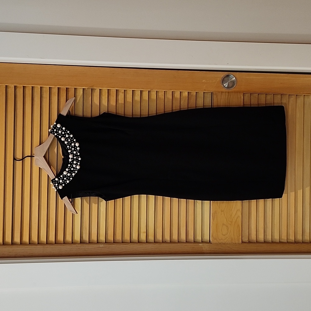 CALVIN KLEIN PETITE MINI DRESS PEARL COLLAR